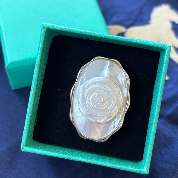 Vintage DK Sterling Silver 925 Mother of Pearl Rose Carved Ring Scalloped Bezel - Picture 10 of 15